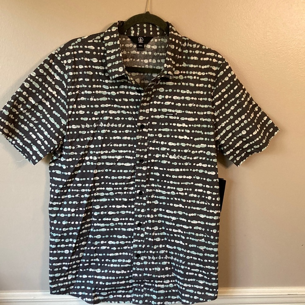 Nwt Volcom Tremble Woven Button Down - image 2